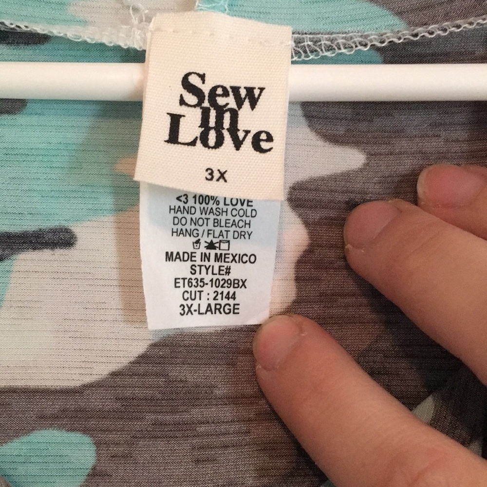 Sew In Love Hooded Tank - Picture 5 of 6